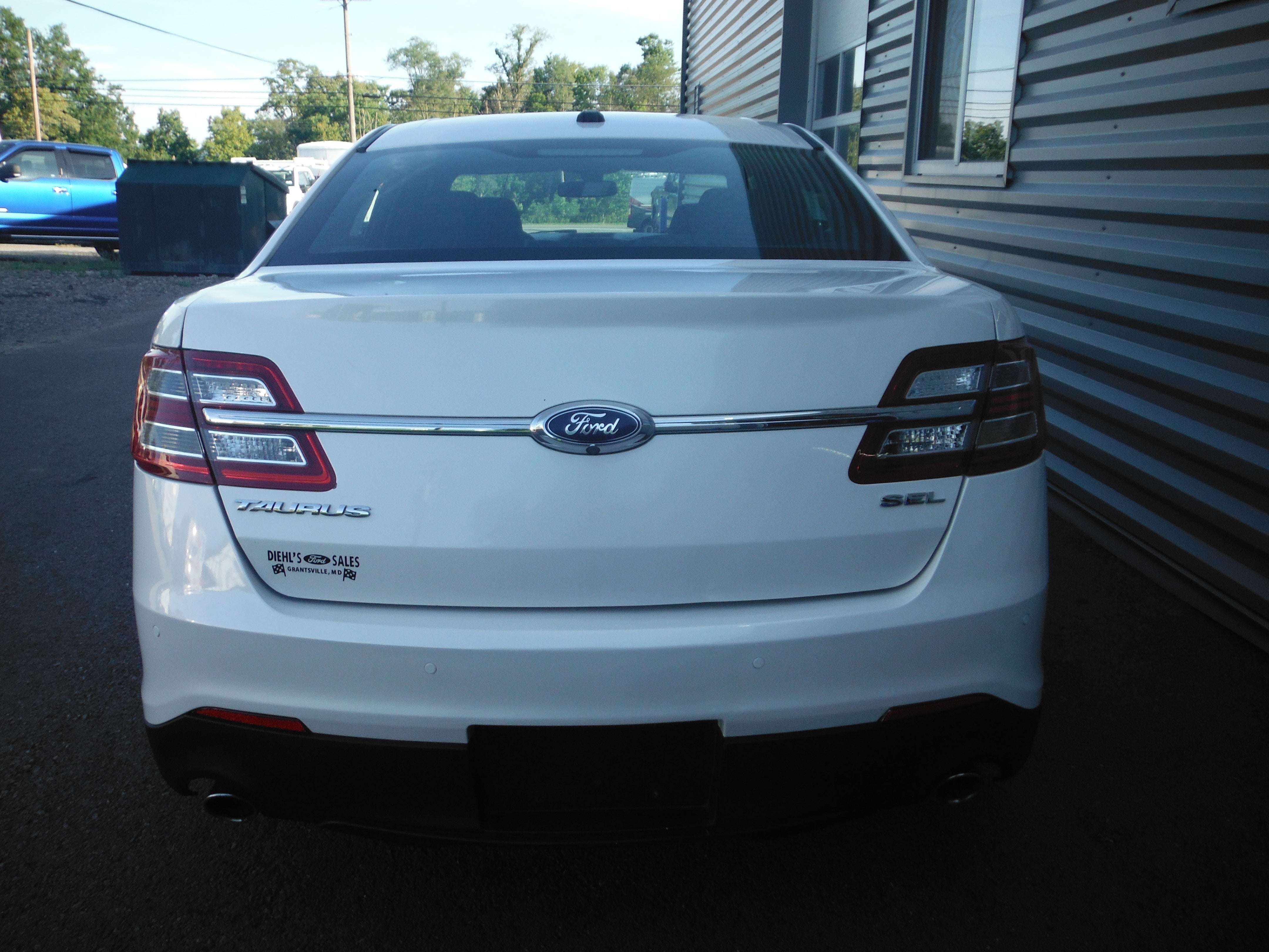 2018 Ford Taurus SEL