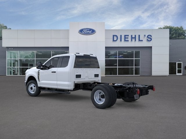 2026 Ford Super Duty F-350 DRW SCAB