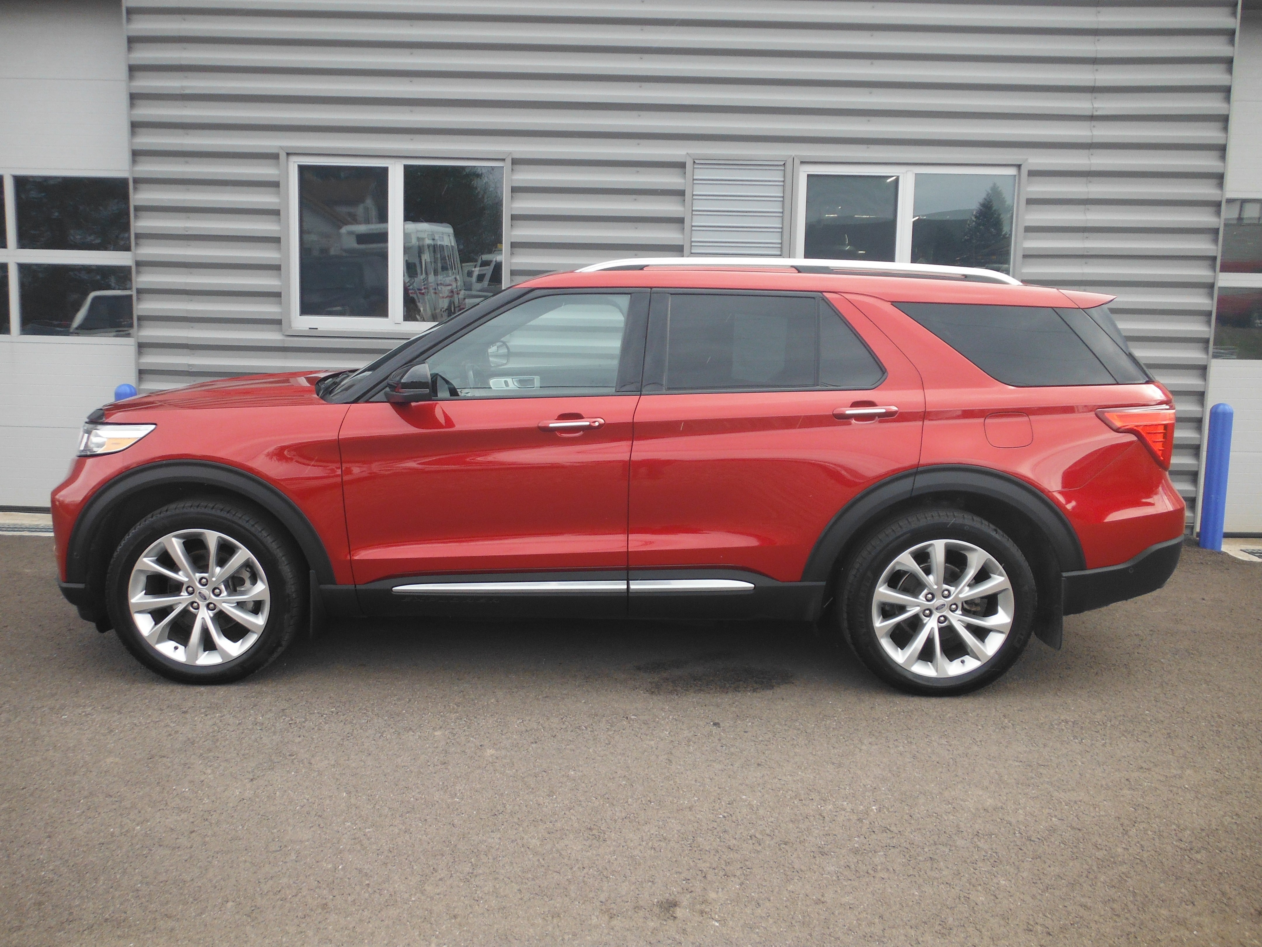 2021 Ford Explorer Platinum