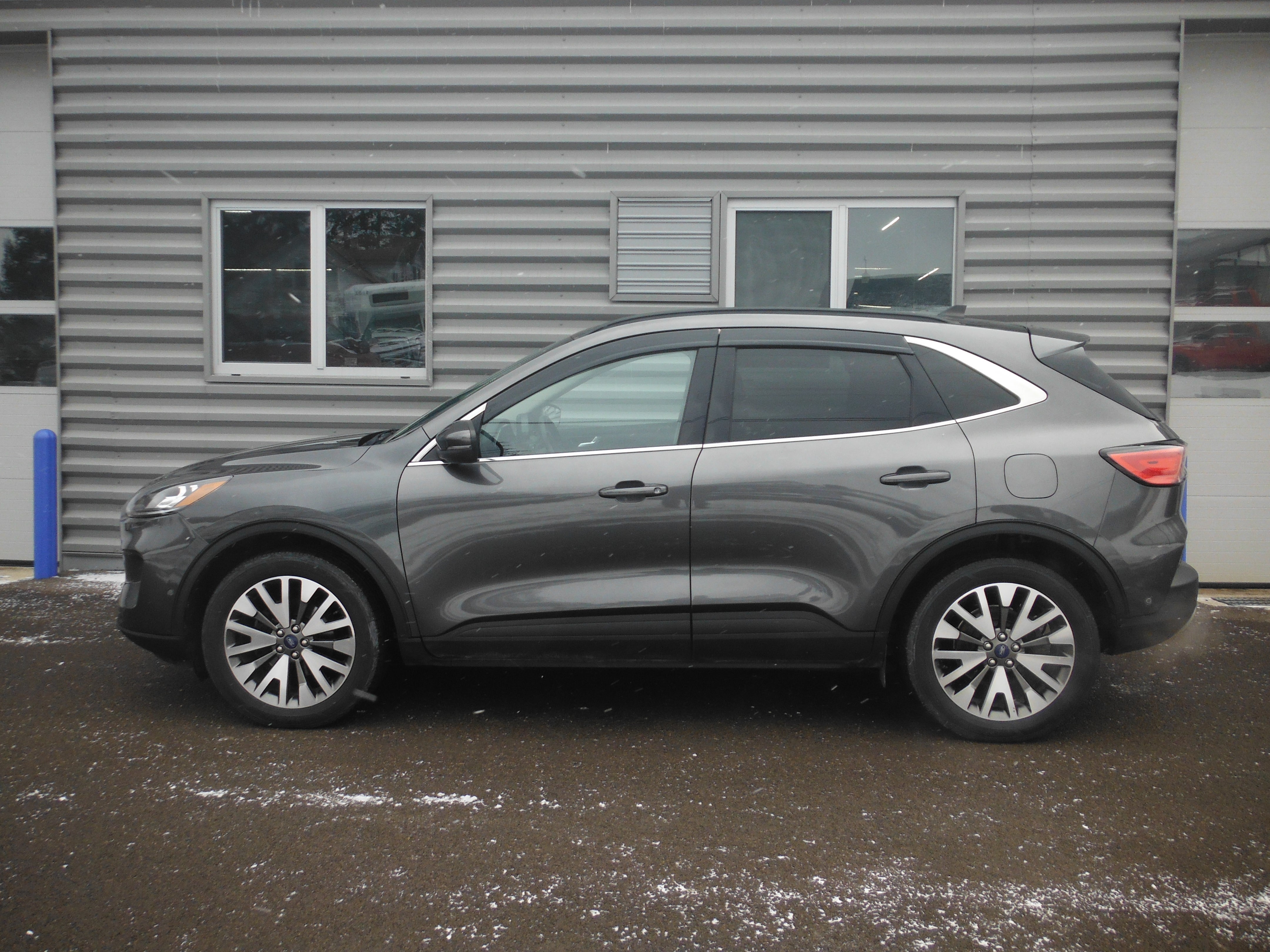 2020 Ford Escape Titanium