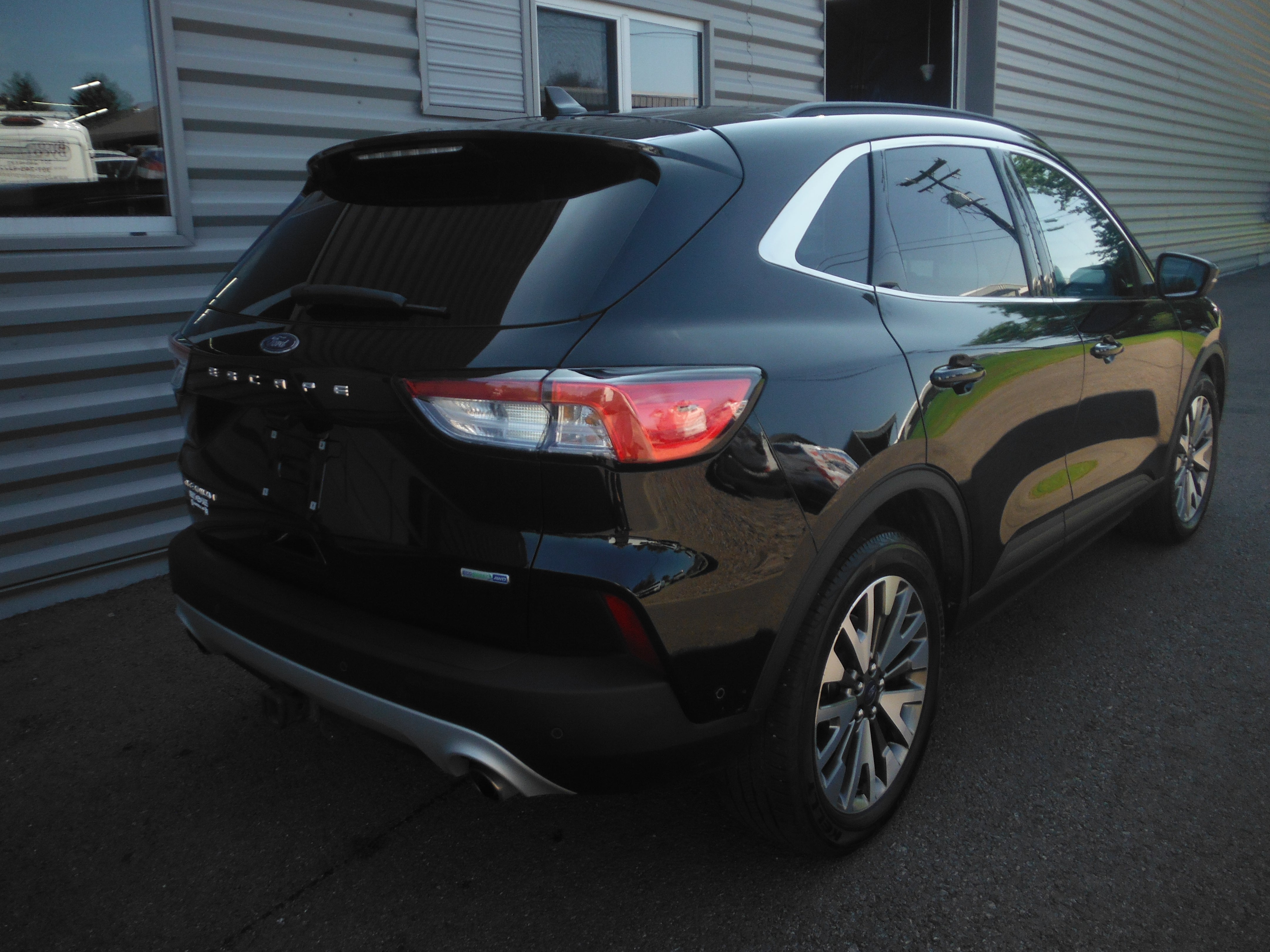 2020 Ford Escape Titanium