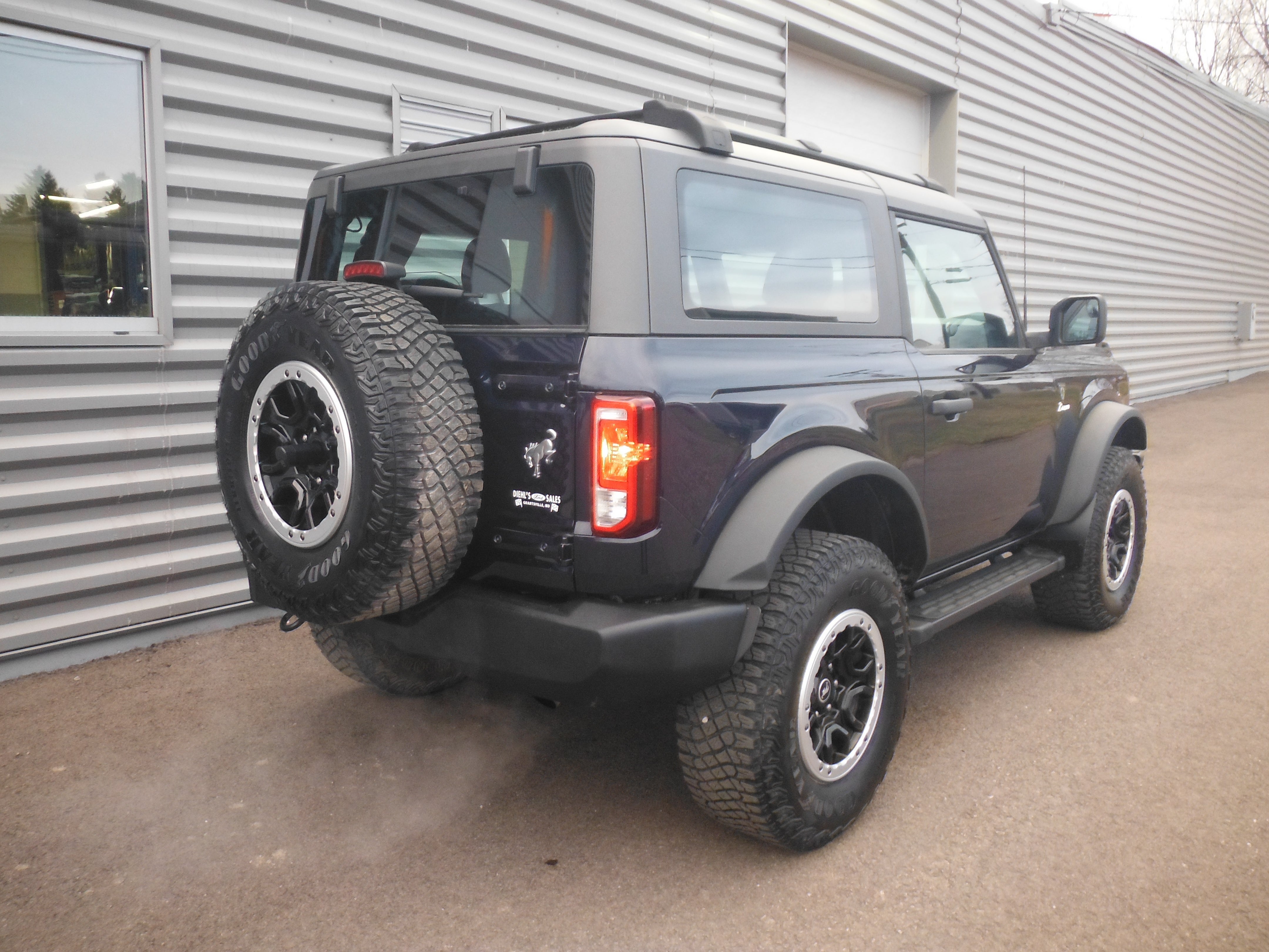 2021 Ford Bronco Base