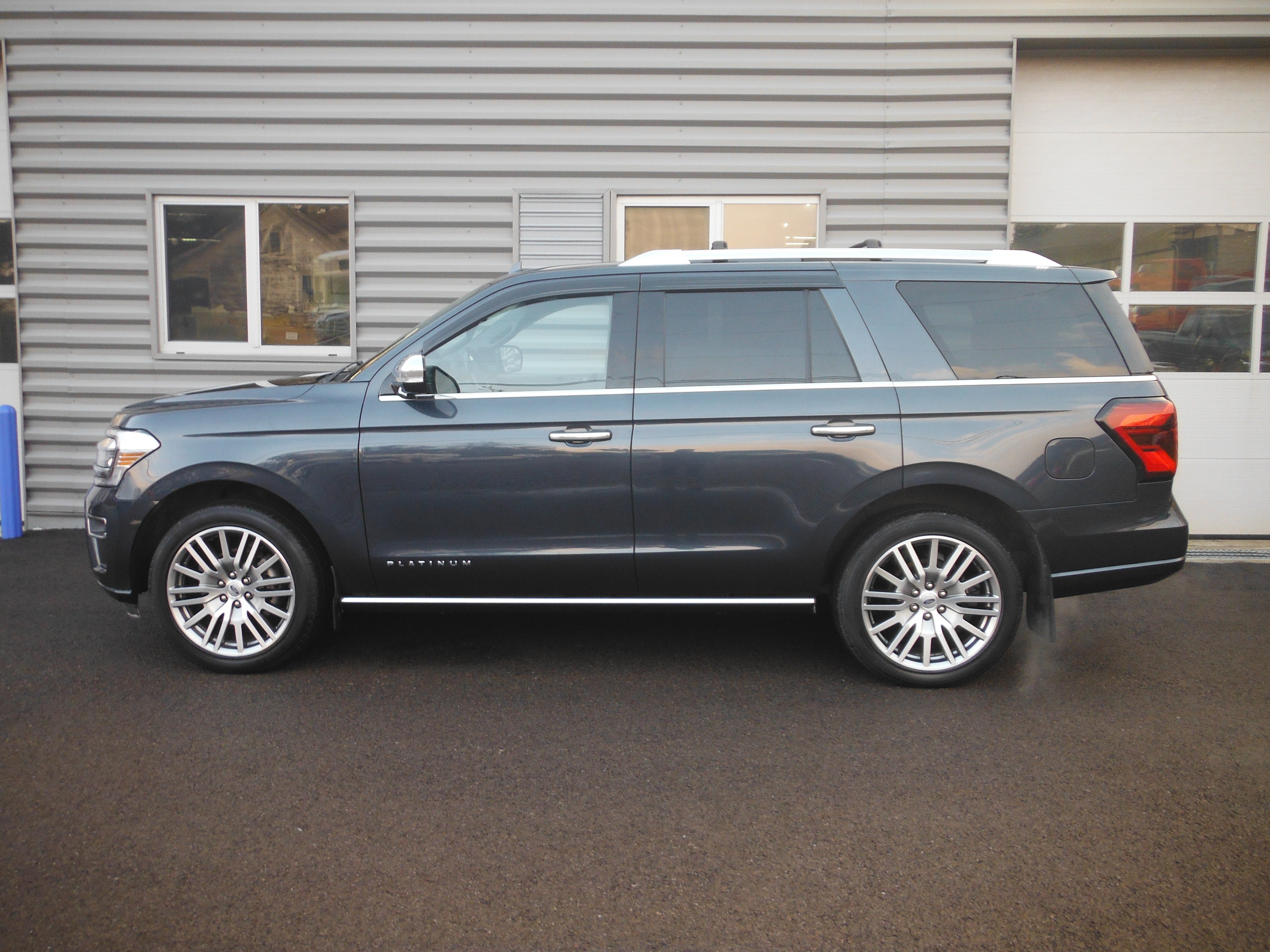 2022 Ford Expedition Platinum