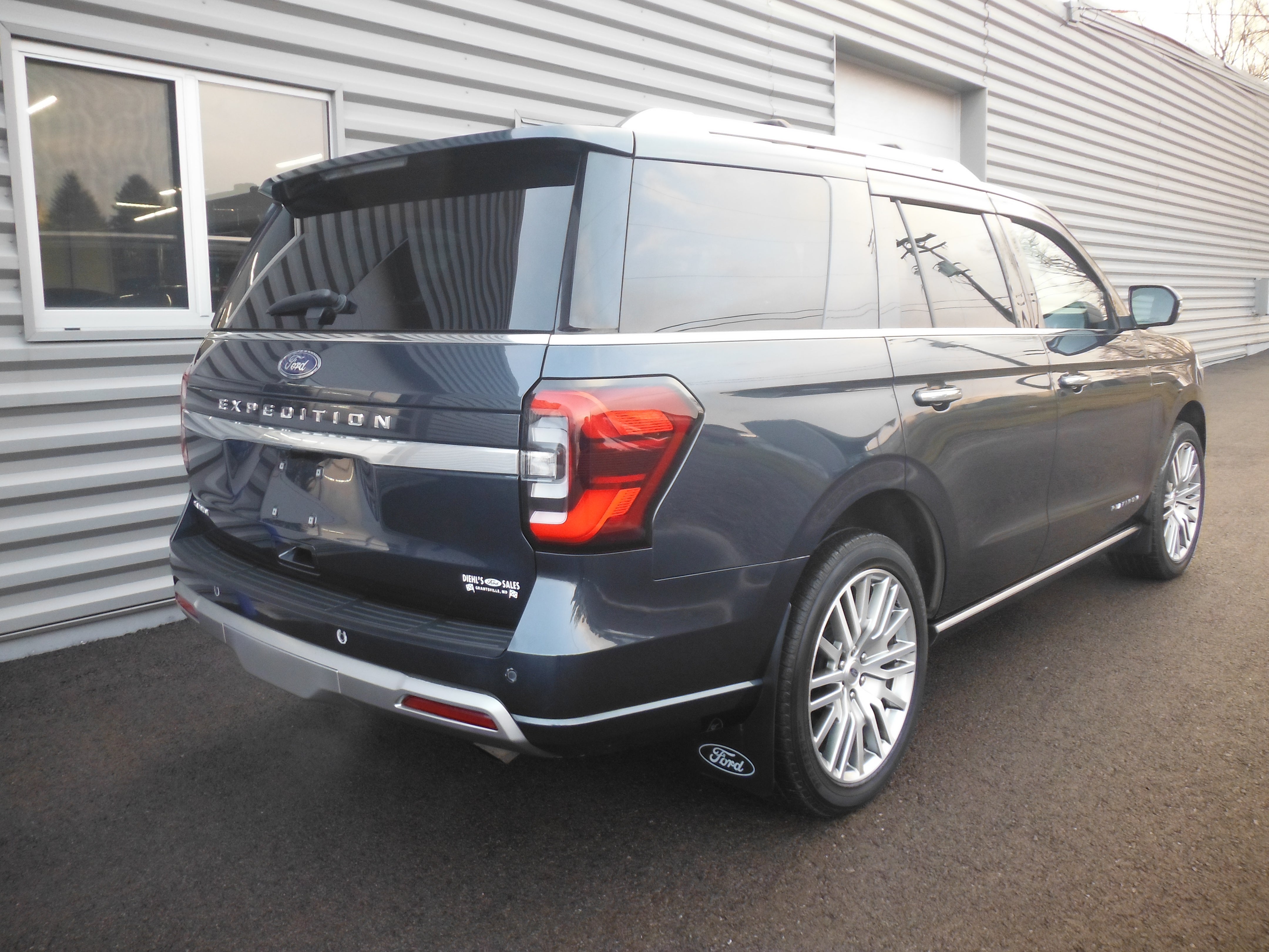 2022 Ford Expedition Platinum