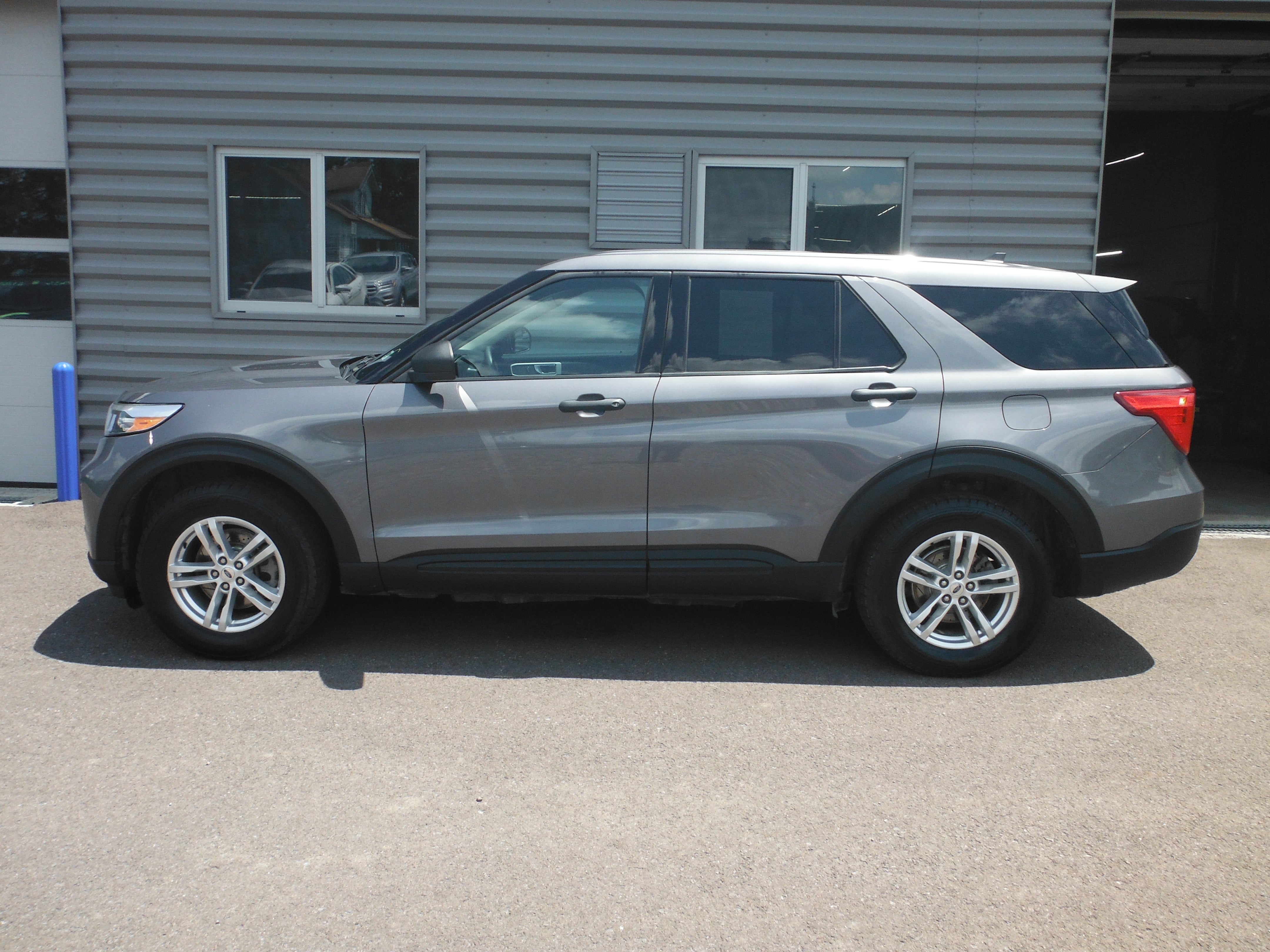 2022 Ford Explorer Base