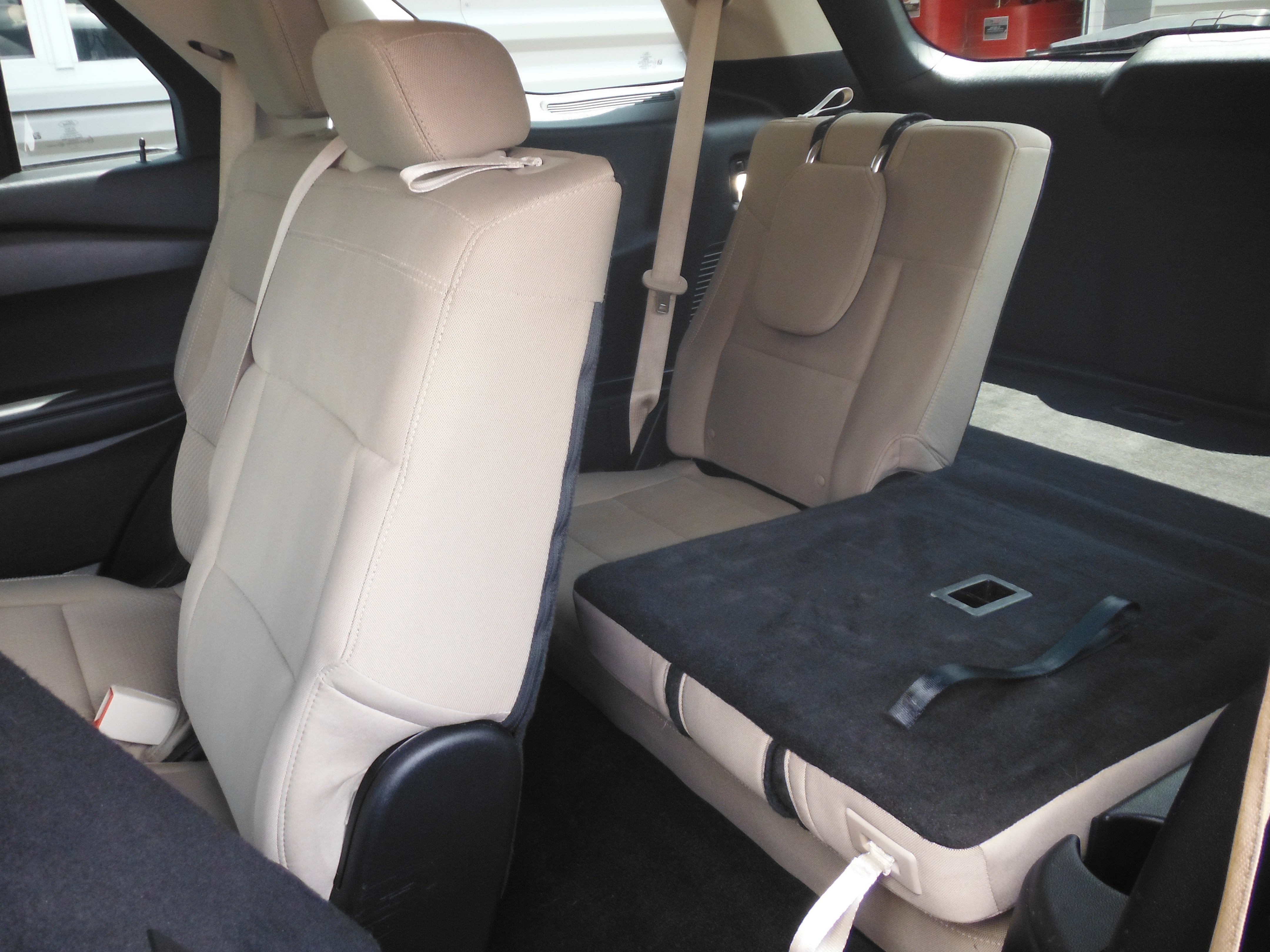 2022 Ford Explorer Base