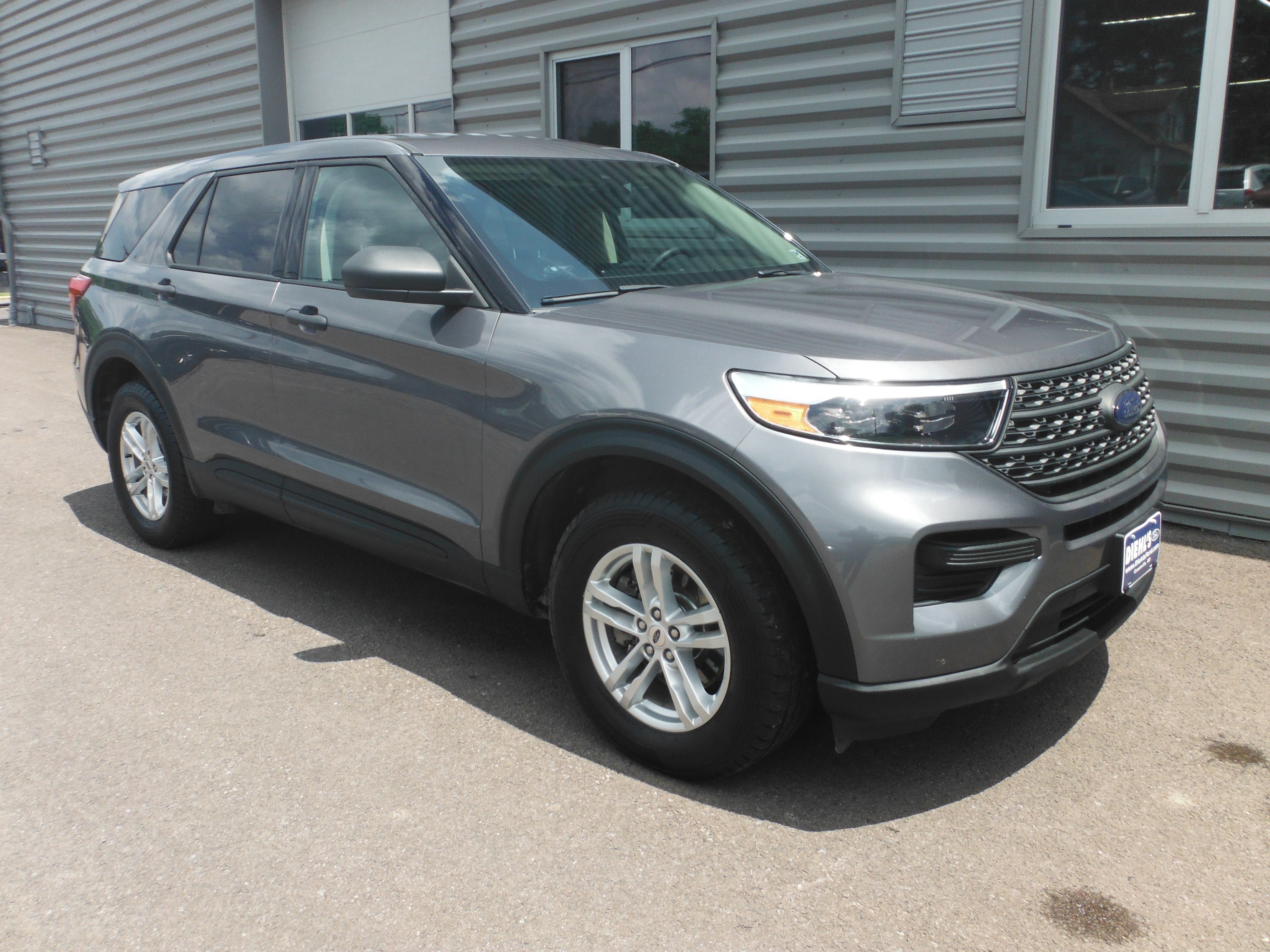 2022 Ford Explorer Base