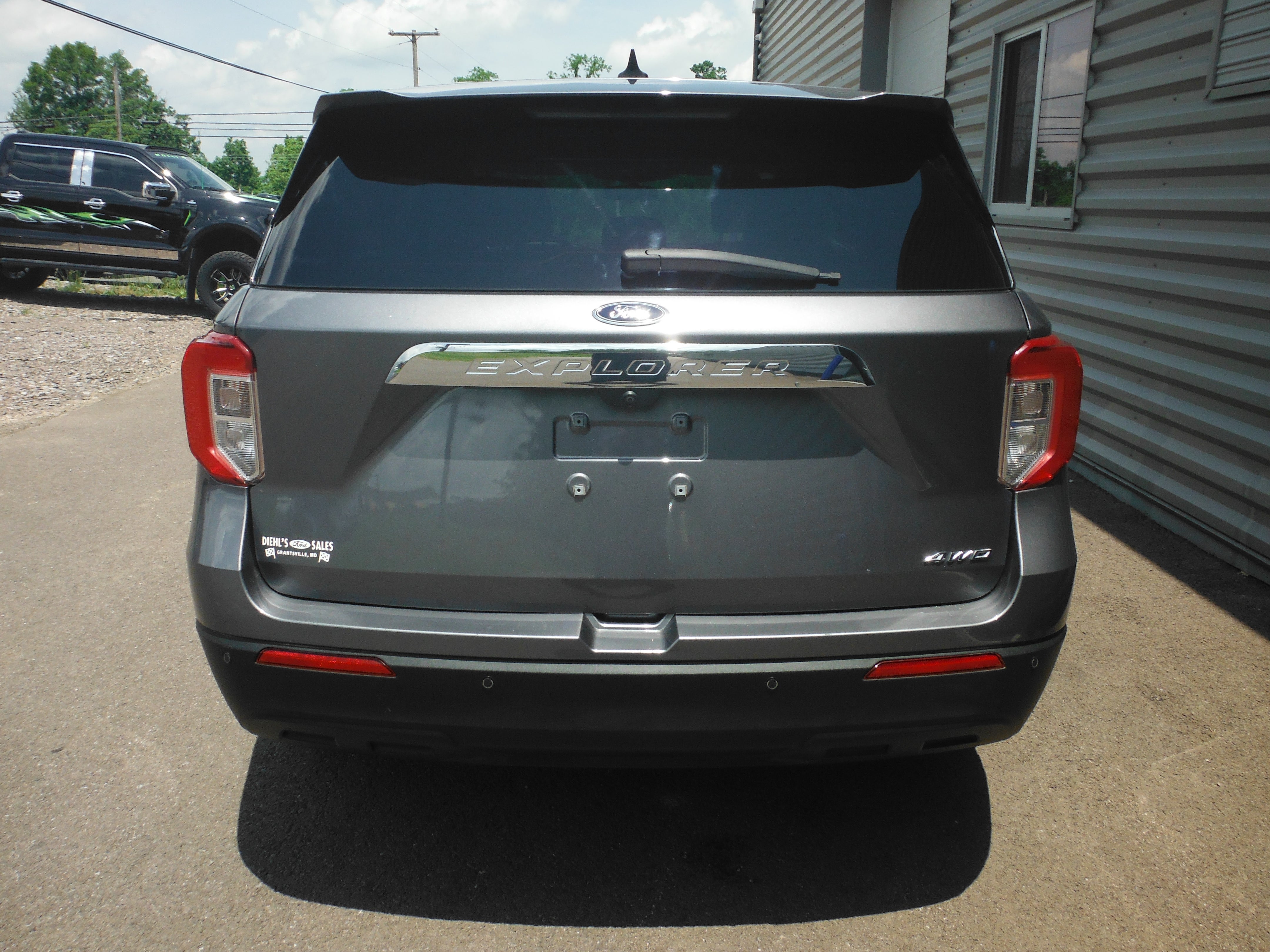 2022 Ford Explorer Base