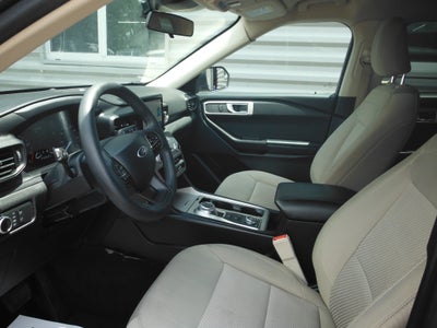 2022 Ford Explorer Base