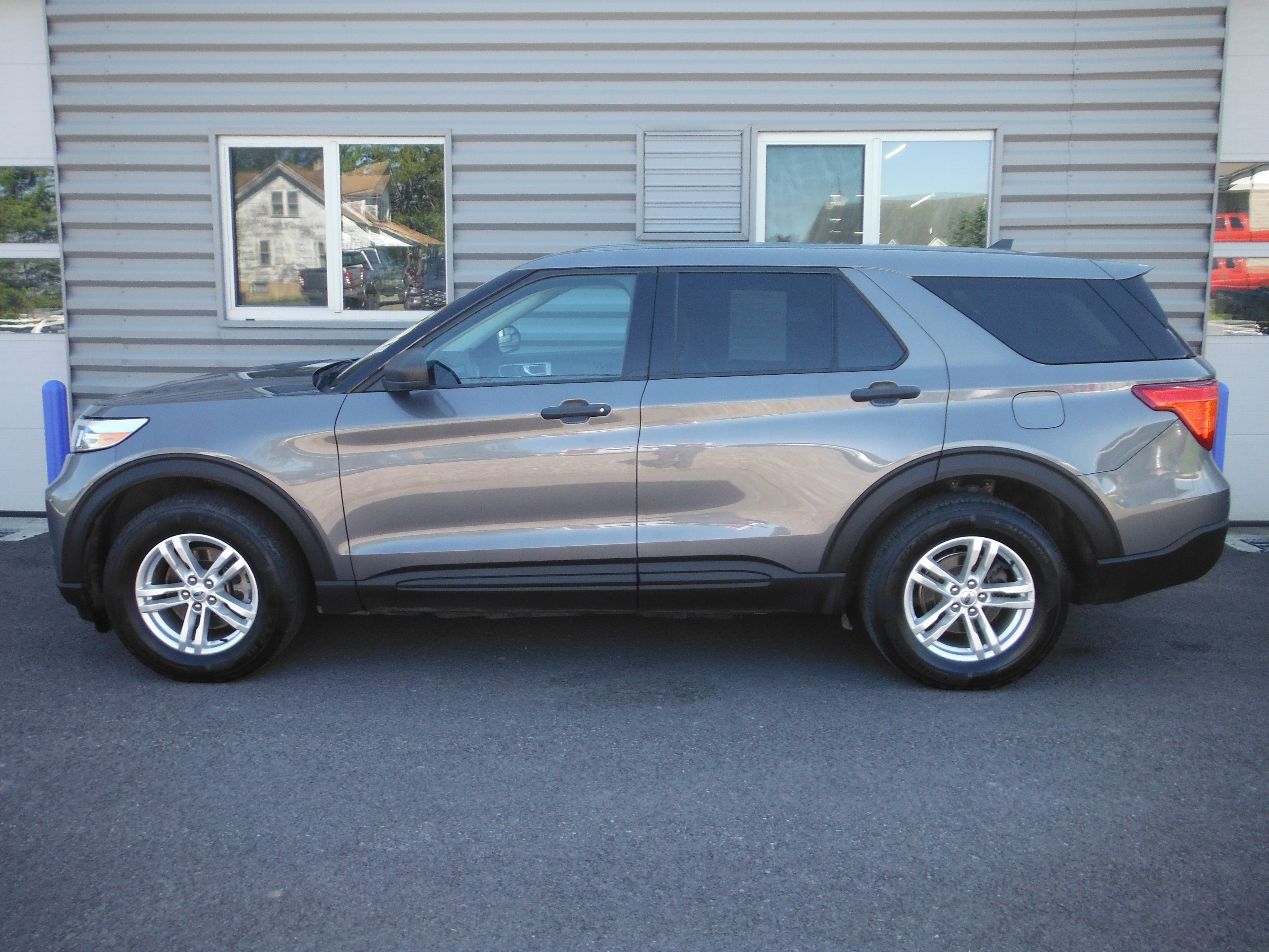 2022 Ford Explorer Base