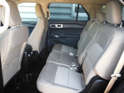 2022 Ford Explorer Base