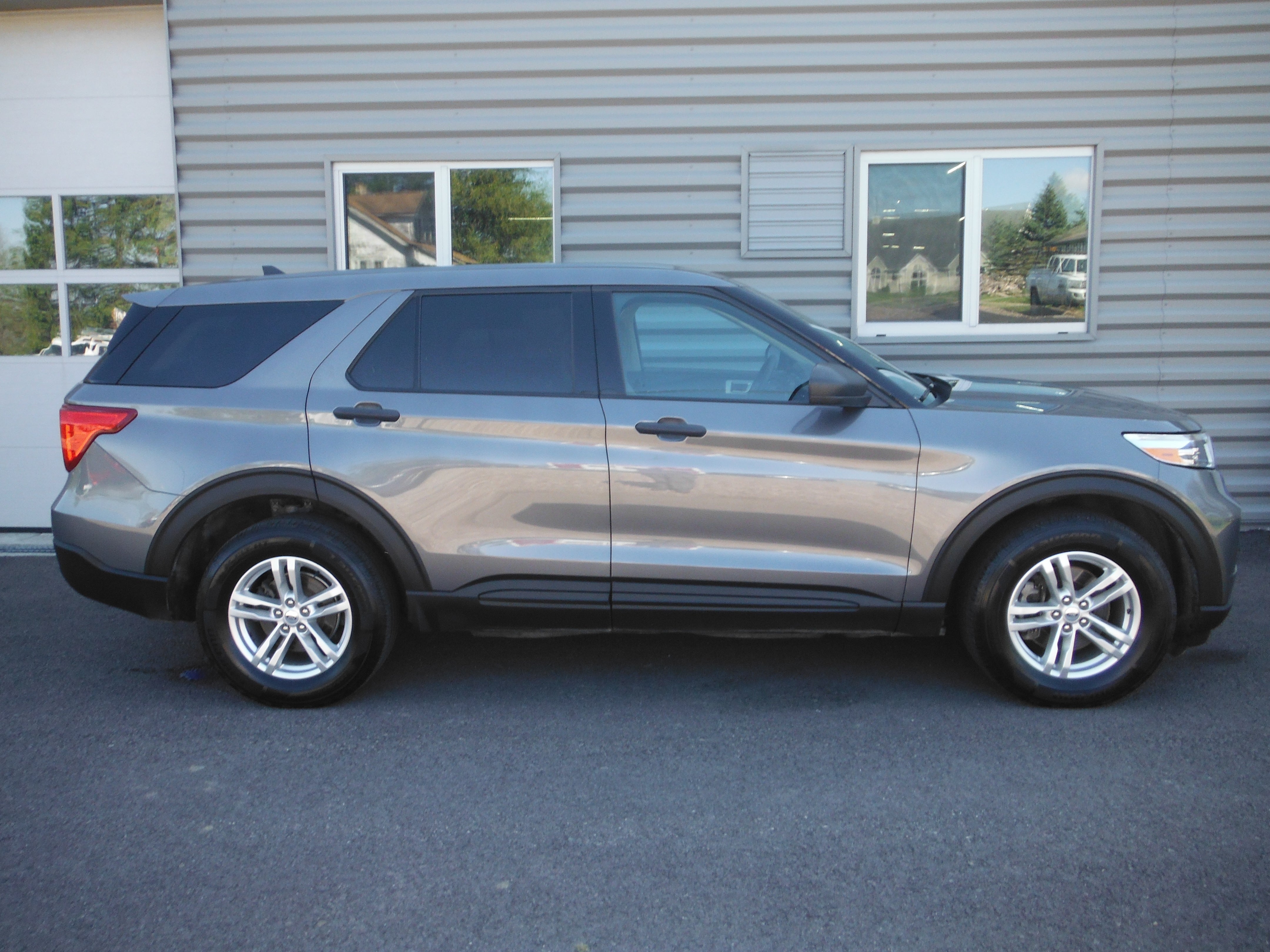 2022 Ford Explorer Base