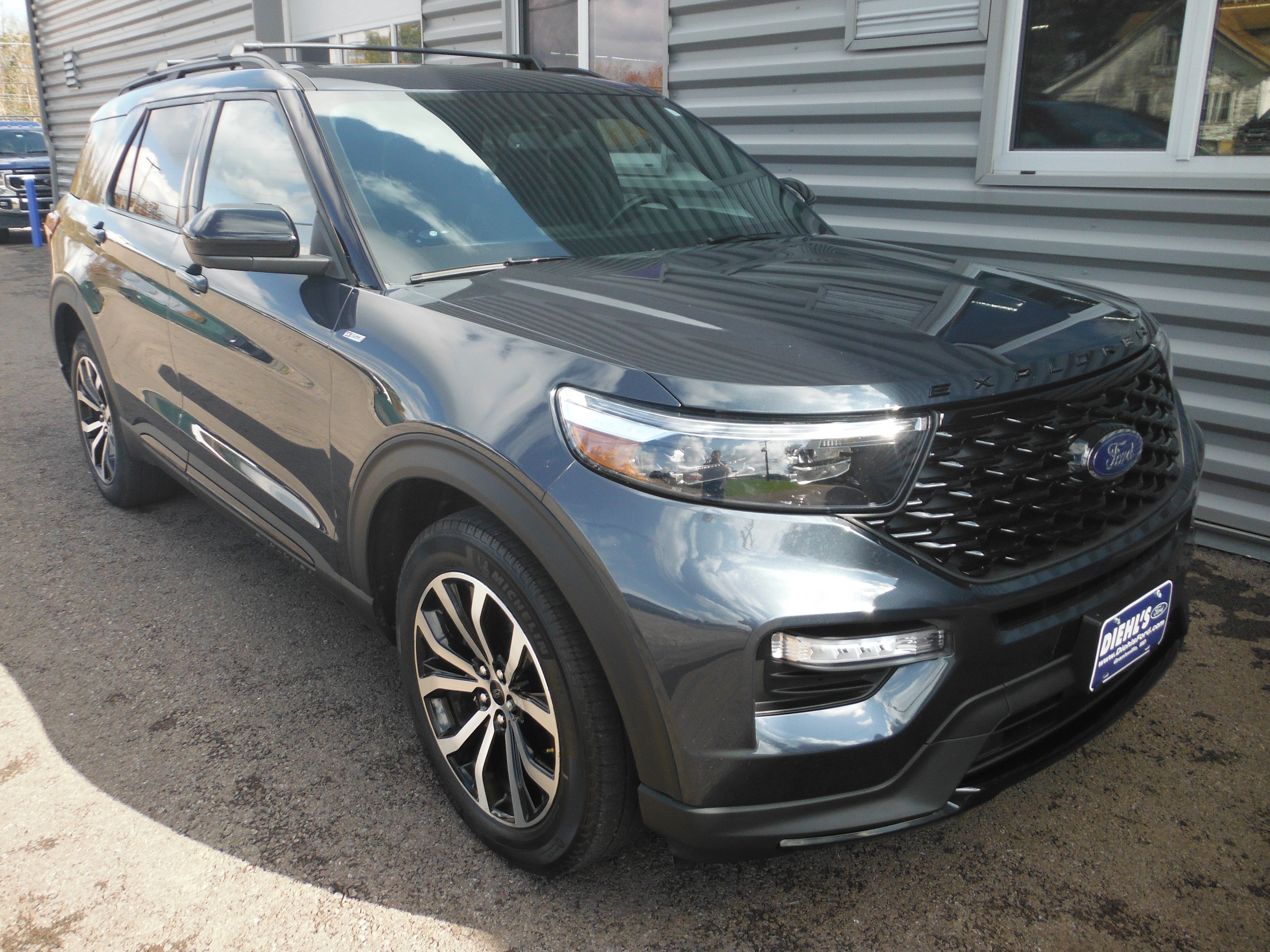 2022 Ford Explorer ST-Line