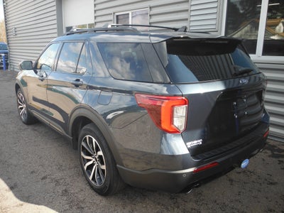 2022 Ford Explorer ST-Line