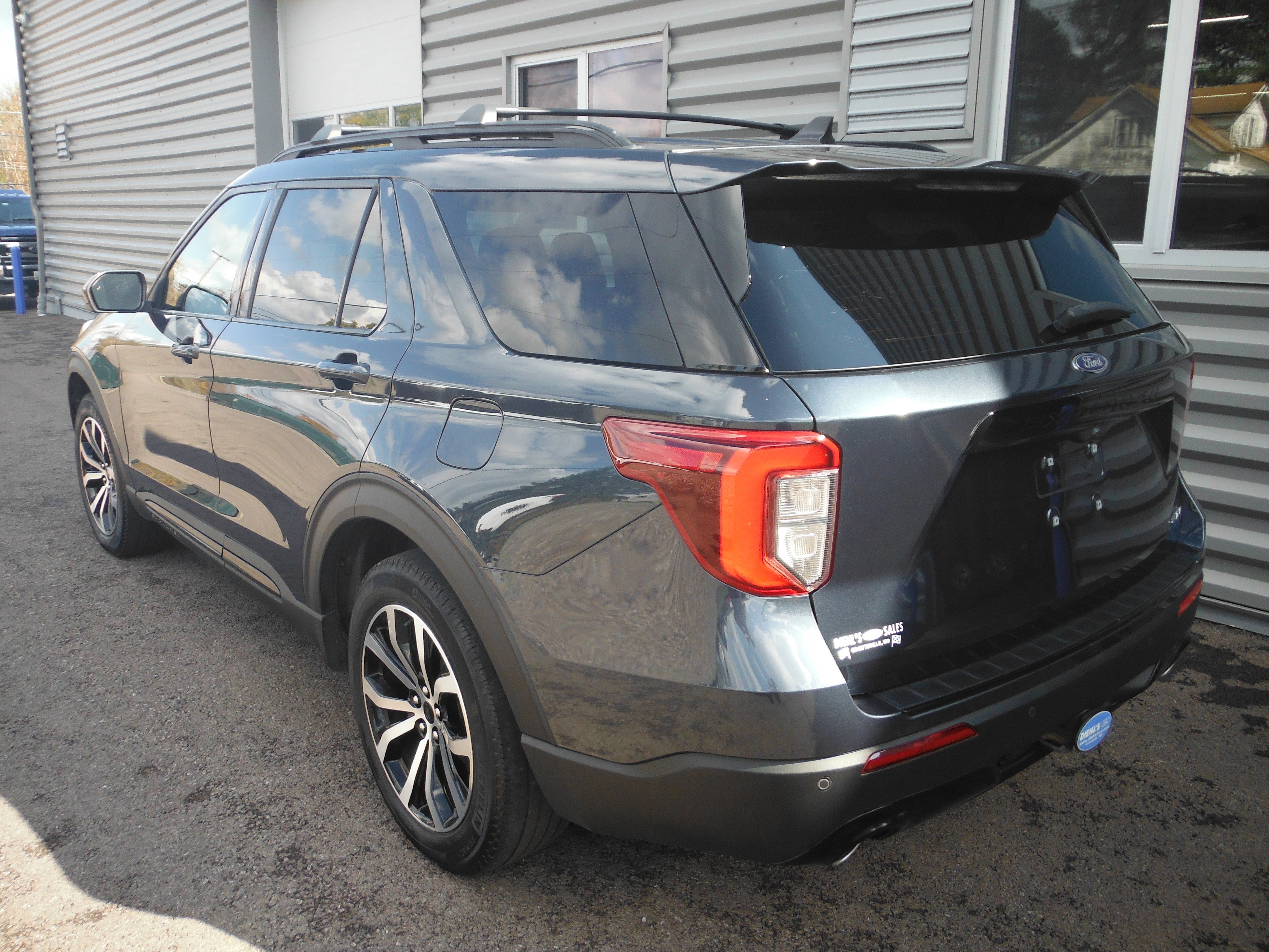 2022 Ford Explorer ST-Line