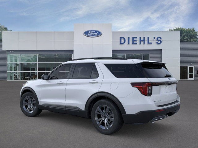 2026 Ford Explorer XLT