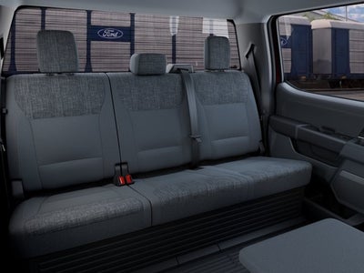 2027 Ford Super Duty F-350 SRW XLT