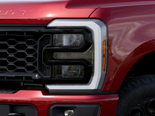 2027 Ford Super Duty F-350 SRW XLT