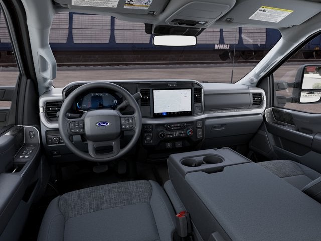 2027 Ford Super Duty F-350 SRW XLT