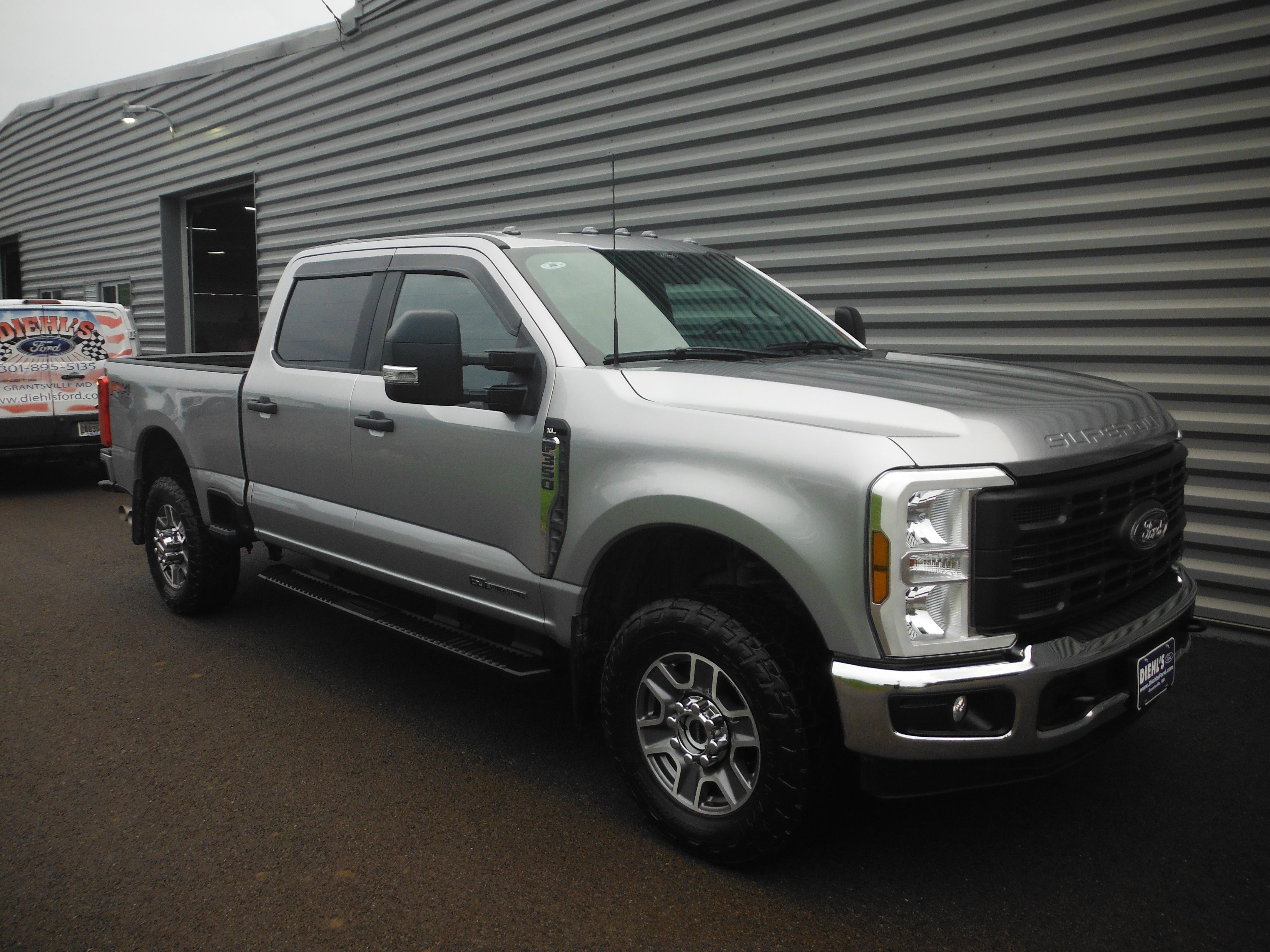2024 Ford Super Duty F-350 SRW XL