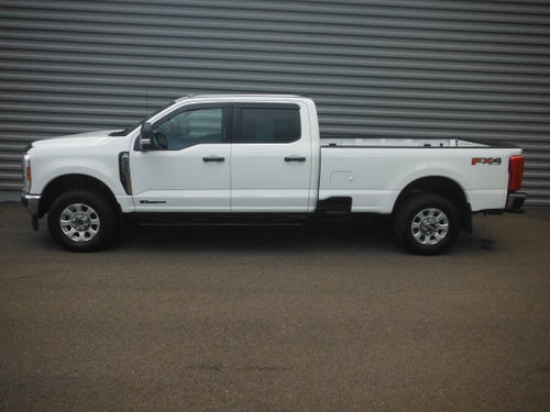 2024 Ford Super Duty F-350 SRW XLT