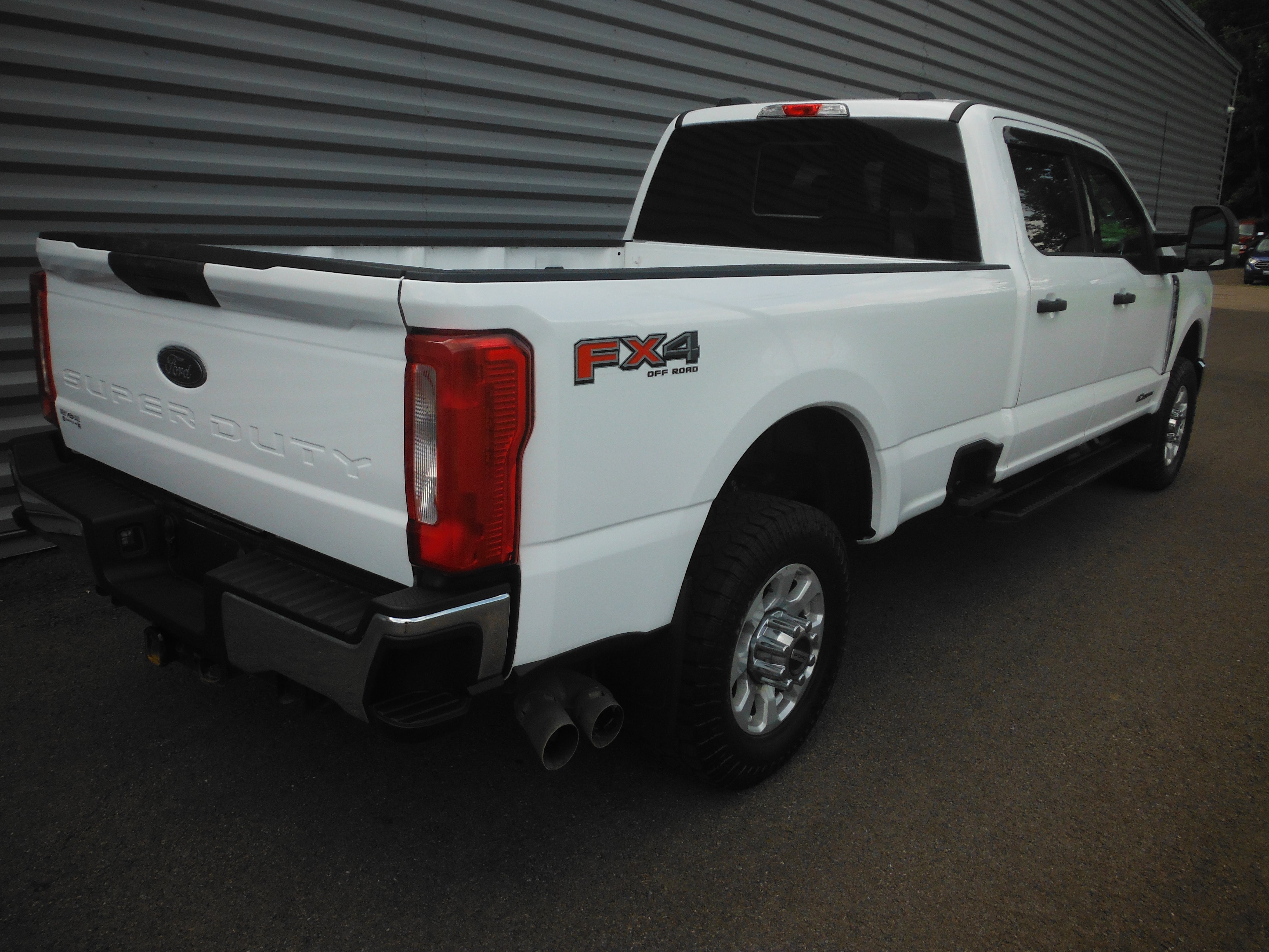 2024 Ford Super Duty F-350 SRW XLT
