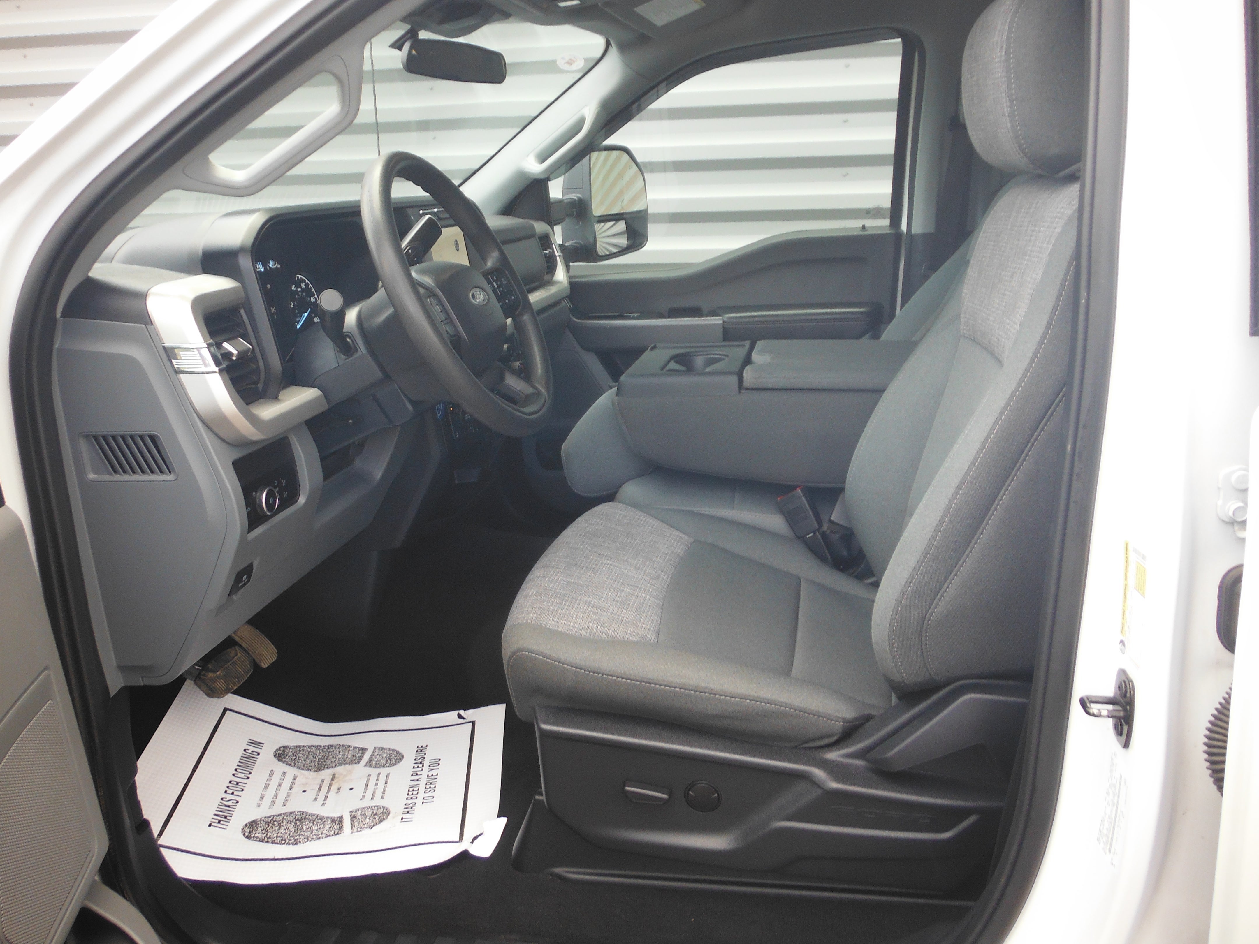 2024 Ford Super Duty F-350 SRW XLT