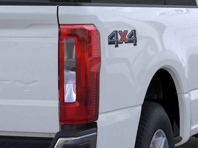 2026 Ford Super Duty F-350 SRW F-350® XLT