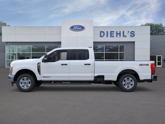2026 Ford Super Duty F-350 SRW F-350® XLT