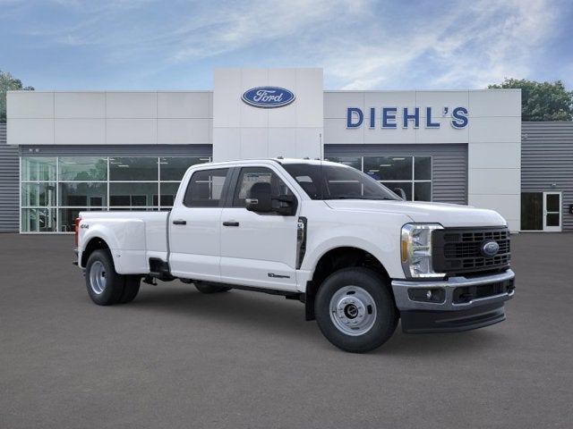 2026 Ford Super Duty F-350 DRW XL