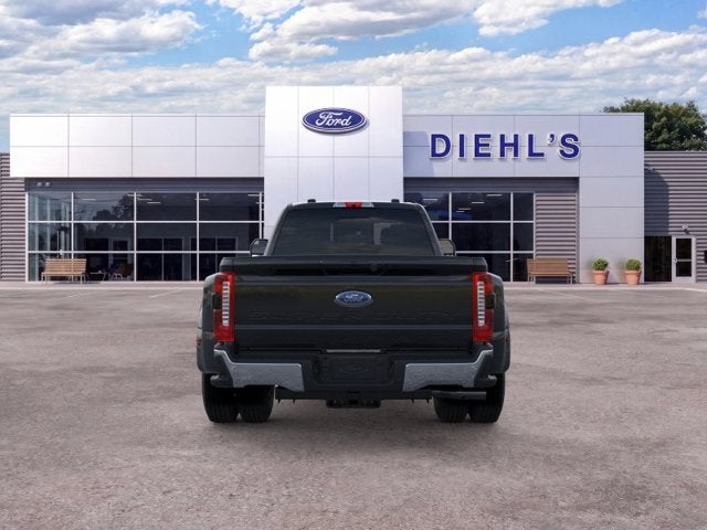 2026 Ford Super Duty F-350 DRW F-350® Lariat®