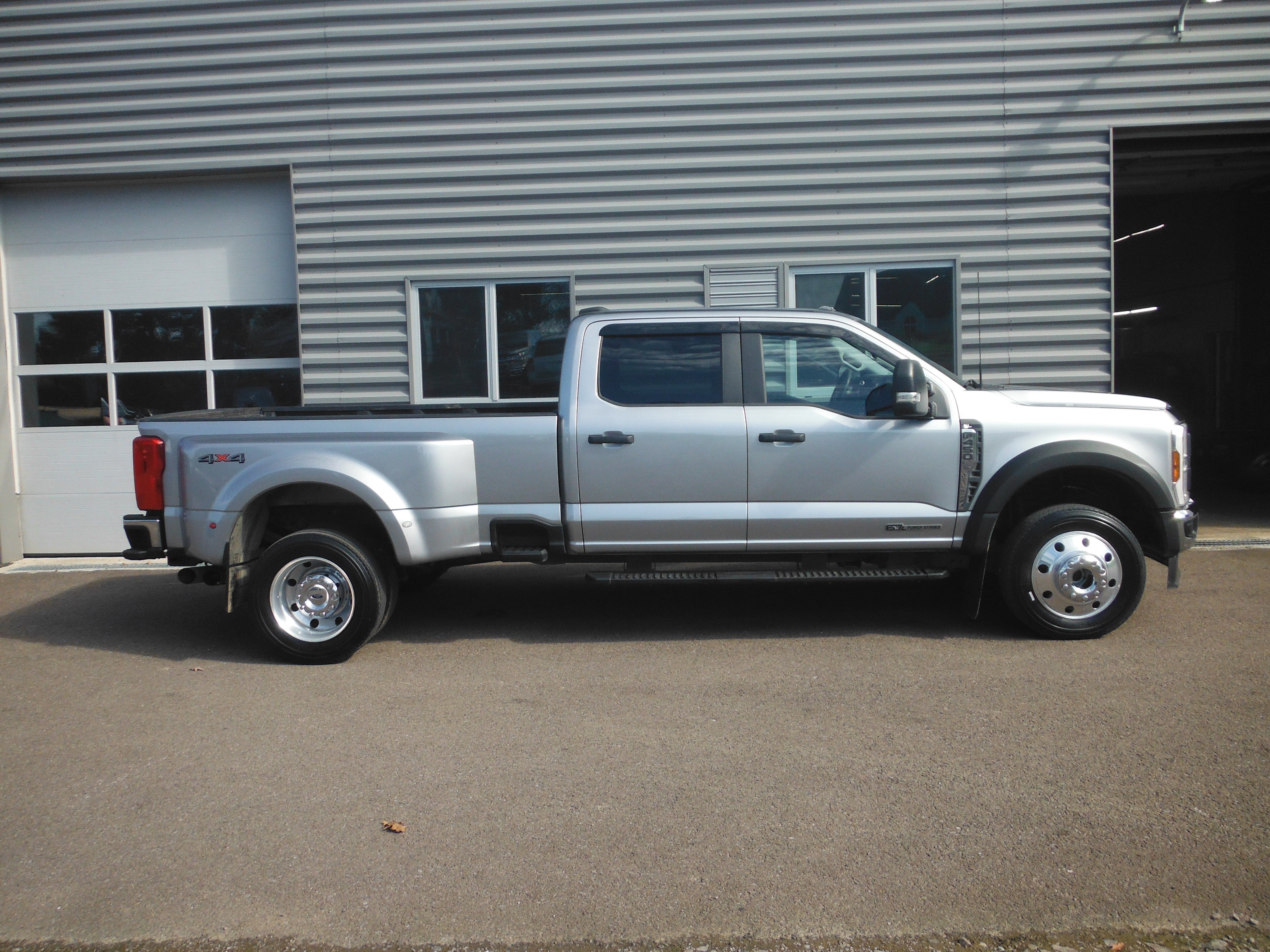 2024 Ford Super Duty F-450 DRW XL