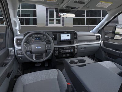 2026 Ford Super Duty F-350 SRW XLT