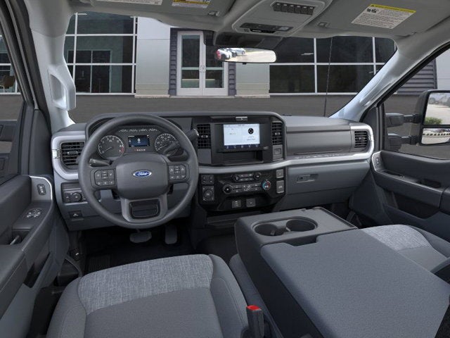 2026 Ford Super Duty F-350 SRW XLT