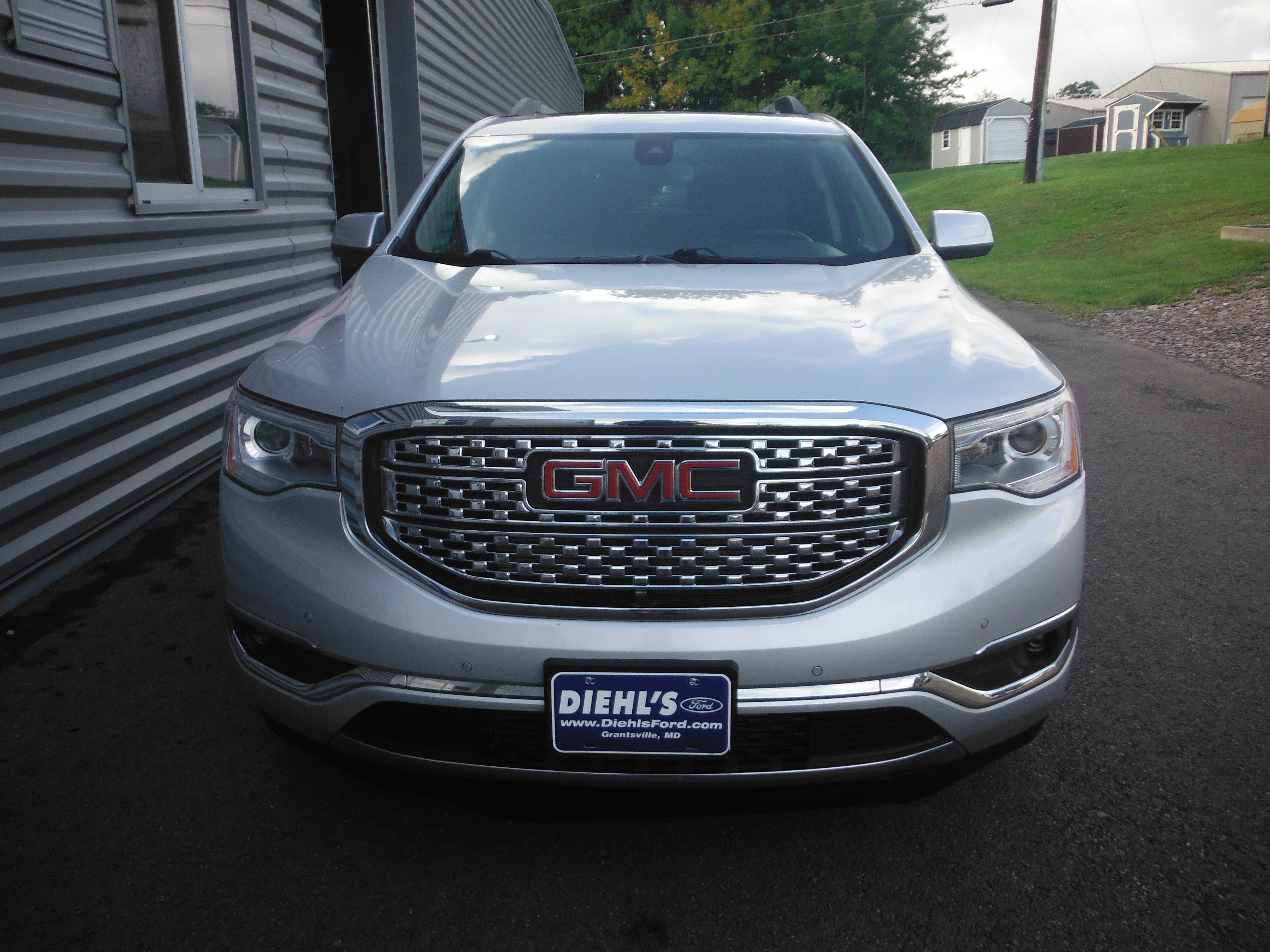 2019 GMC Acadia Denali