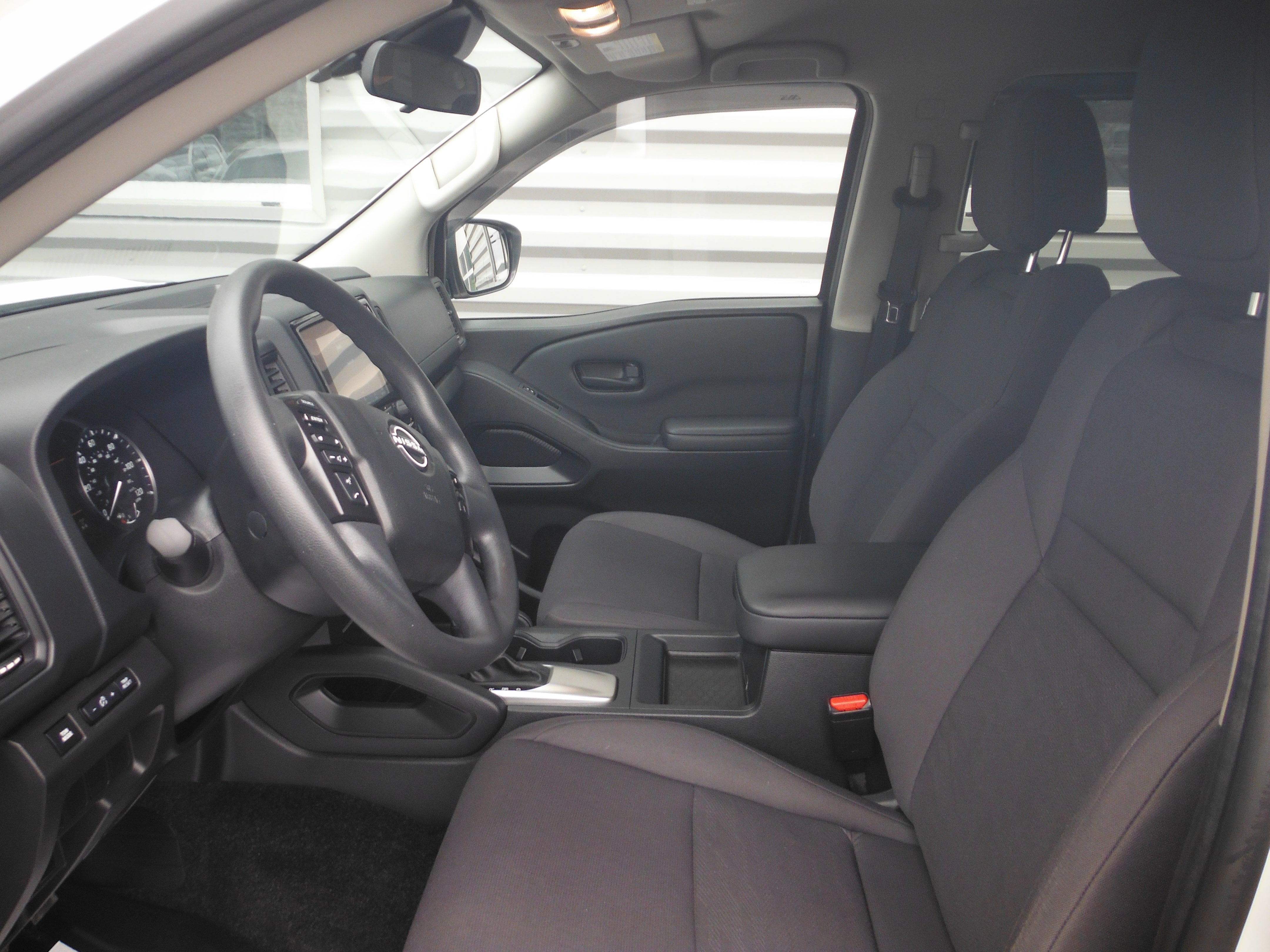 2022 Nissan Frontier S