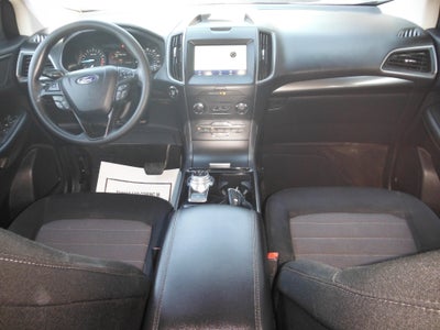 2020 Ford Edge SE
