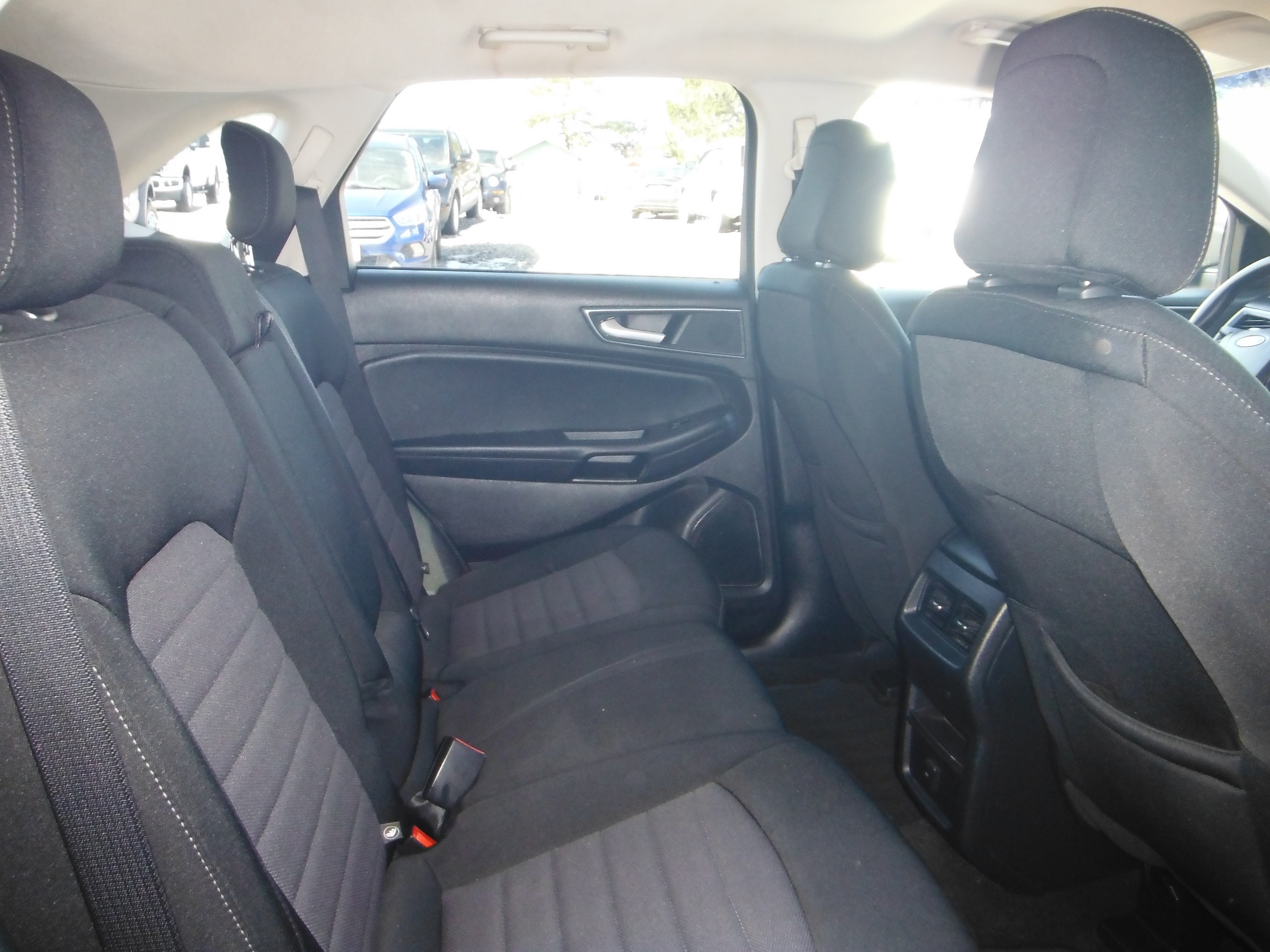 2020 Ford Edge SE