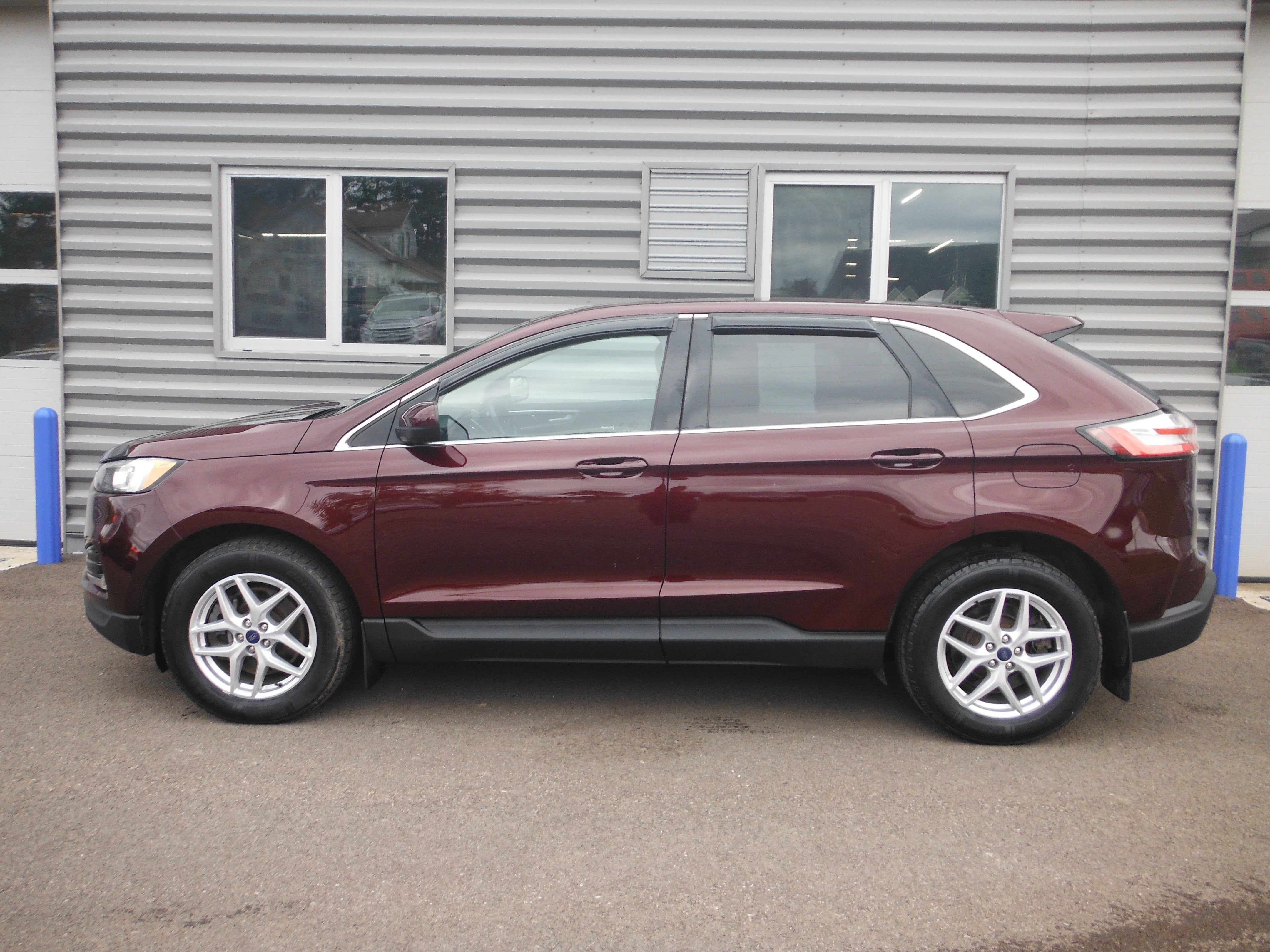 2022 Ford Edge SEL