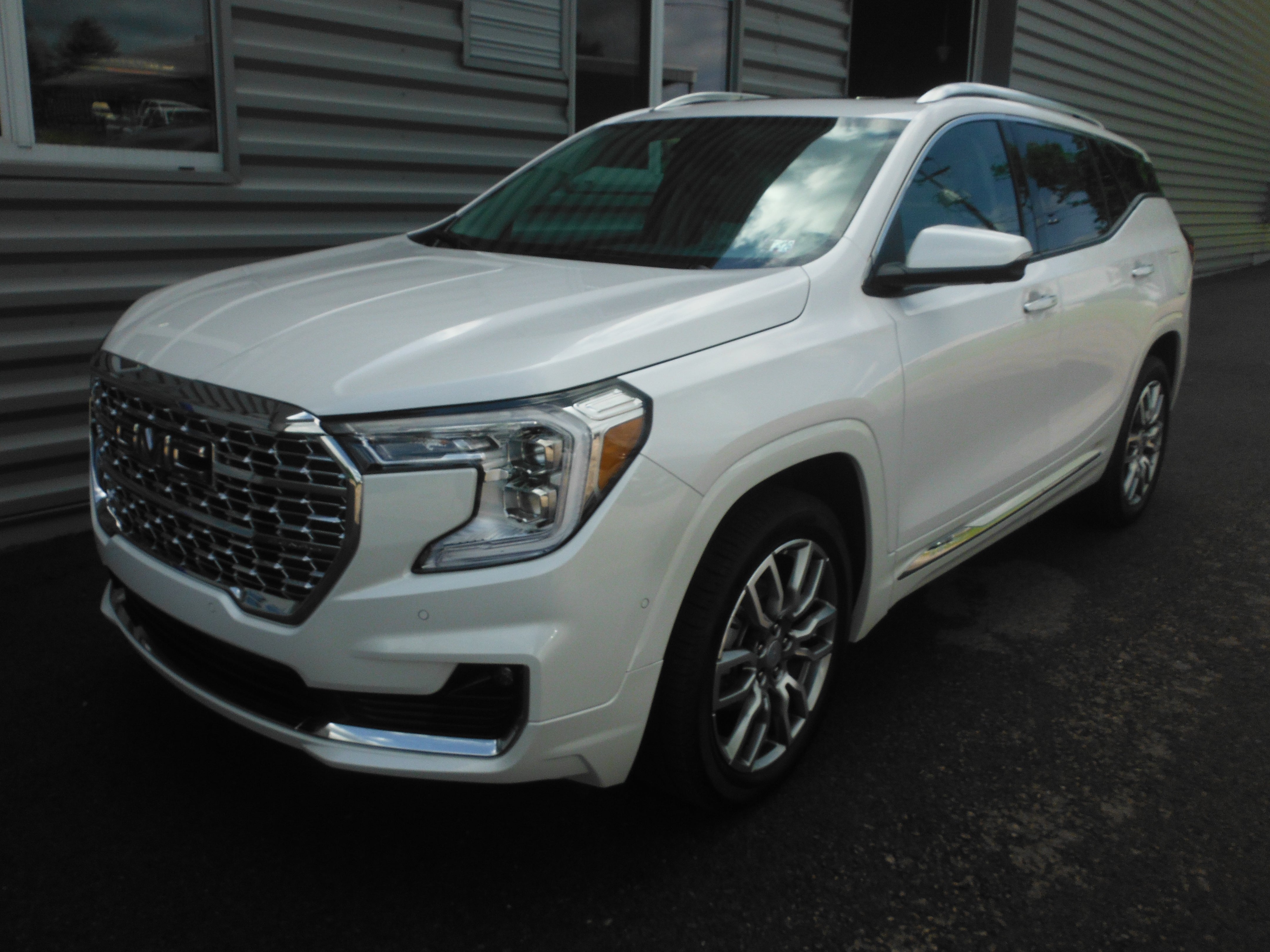 2024 GMC Terrain Denali