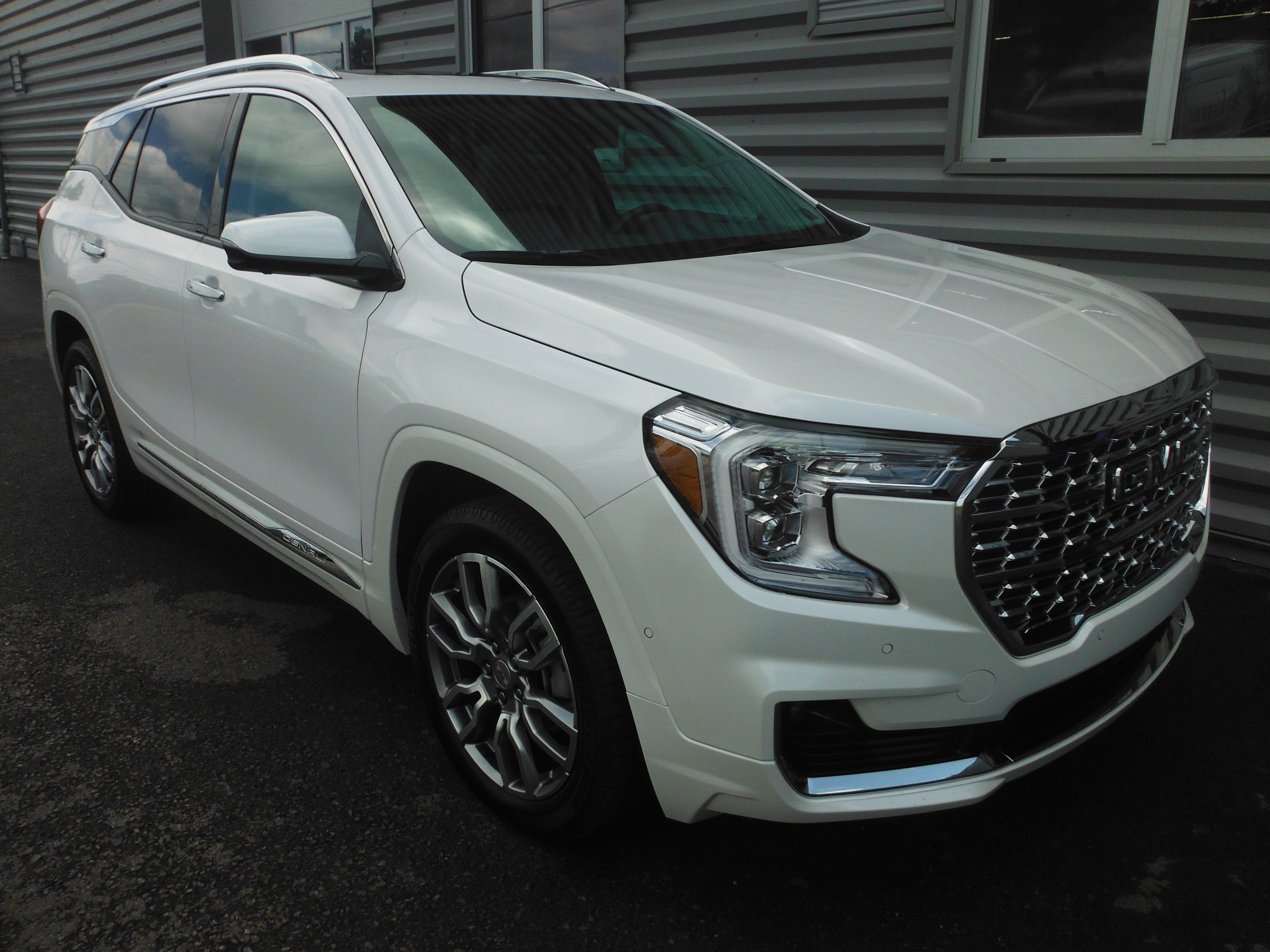 2024 GMC Terrain Denali
