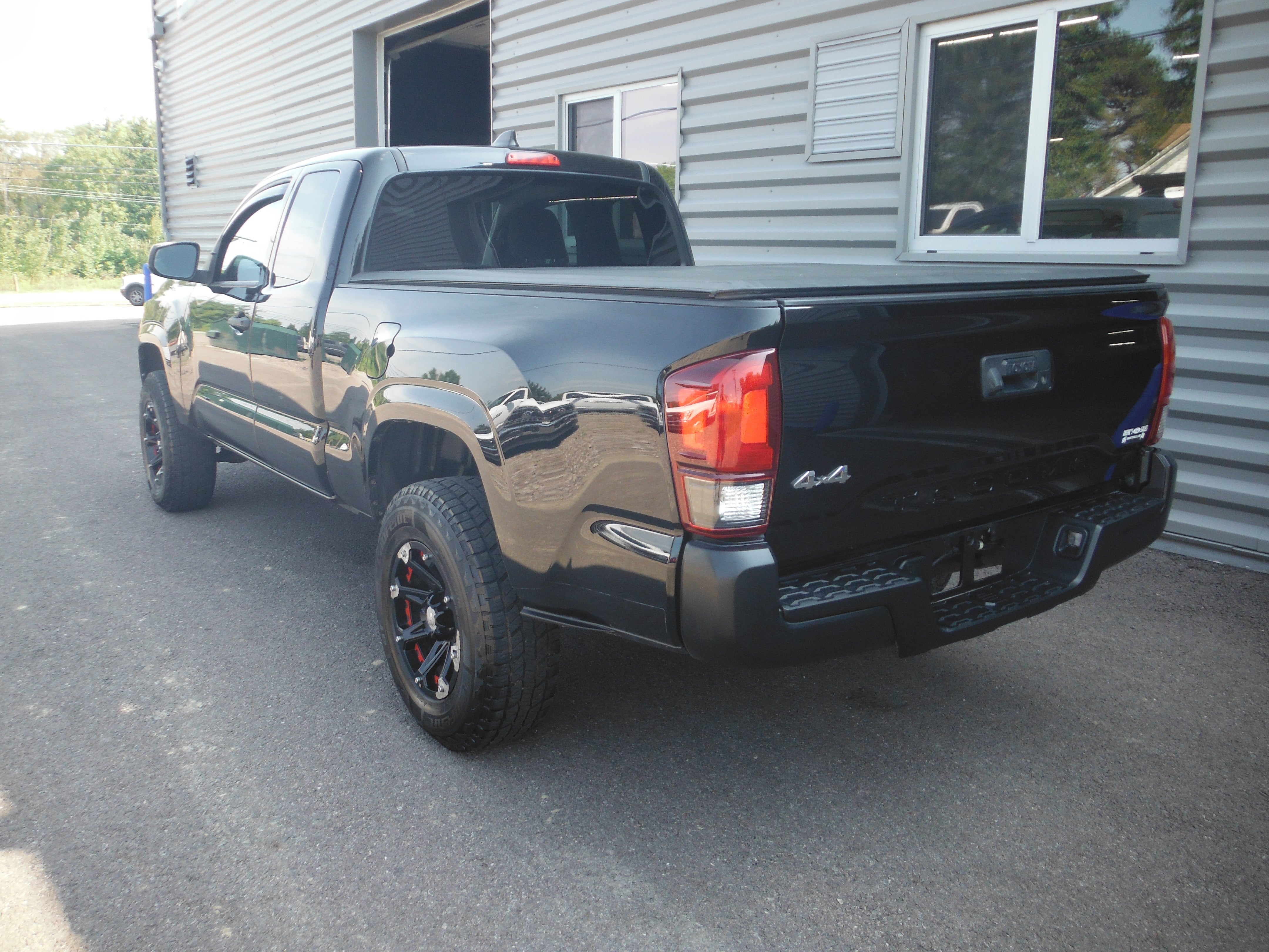 2021 Toyota Tacoma 4WD SR
