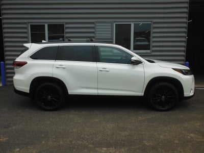 2019 Toyota Highlander SE